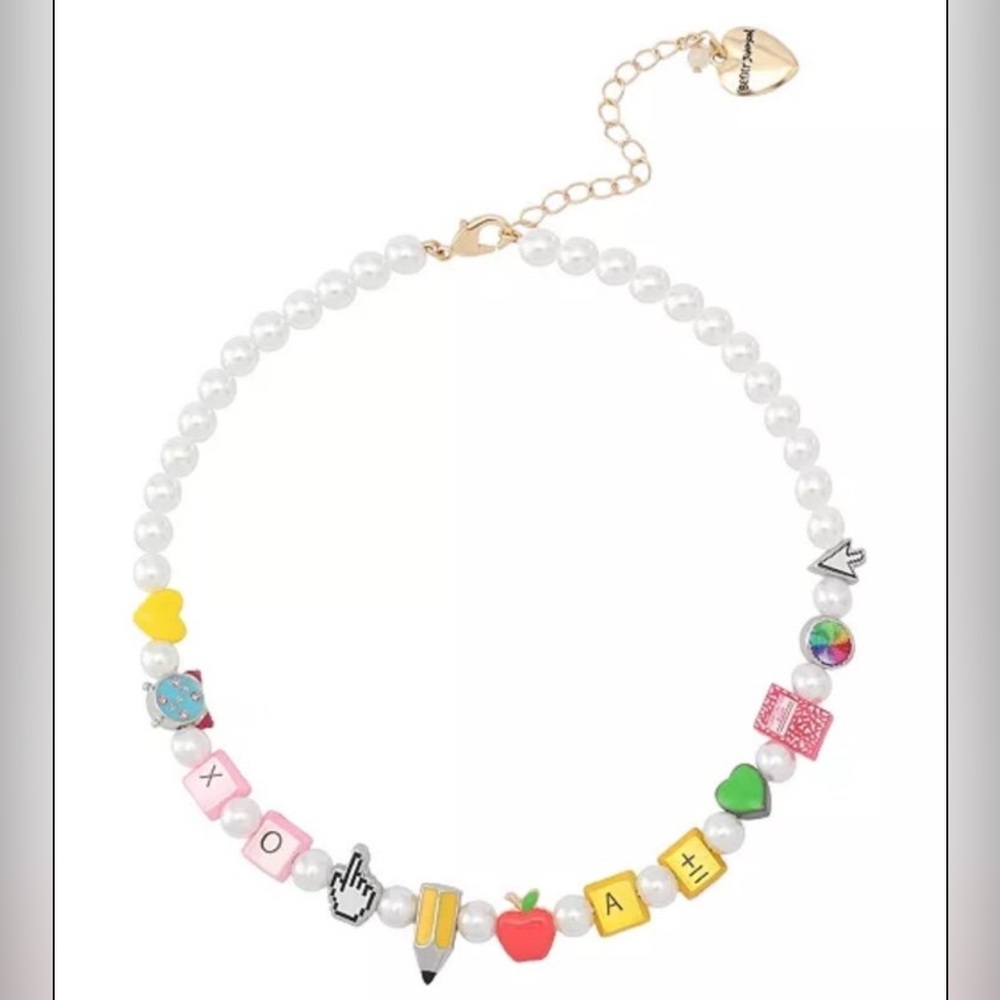 BETSEY JOHNSON SET Back to School Charm & Faux Pearl Necklace & Bracelet NEW NWT - Picture 6 of 16